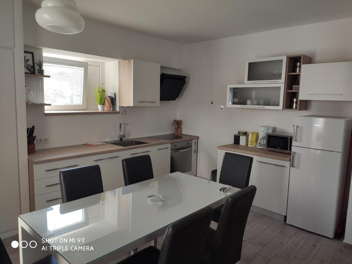 Apartment Sandra Vodice Eksteriør billede